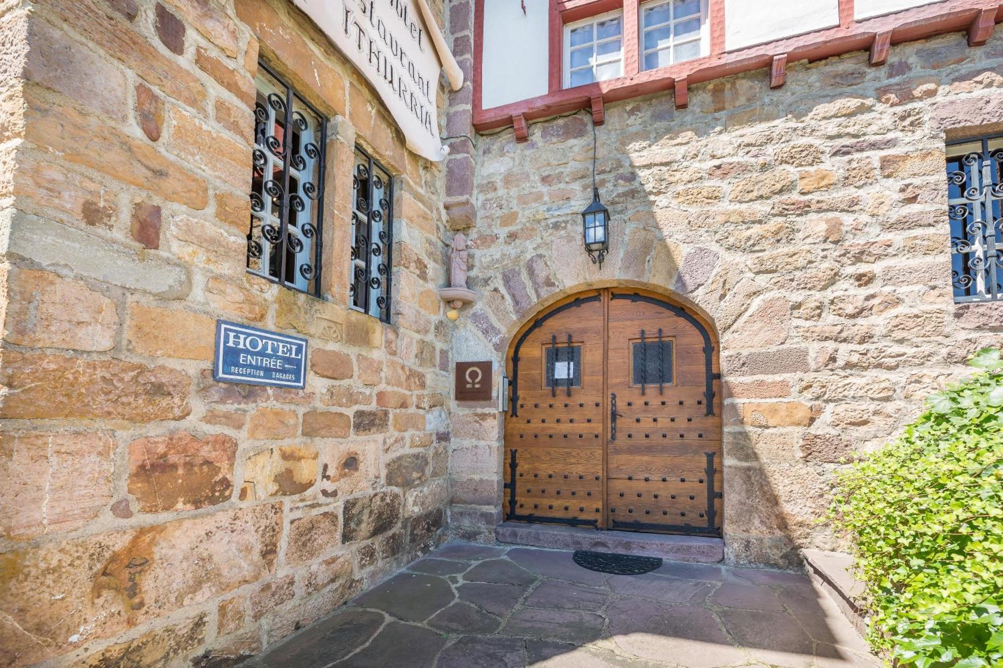 Hotel Ithurria - Teritoria Aïnhoa Exteriör bild