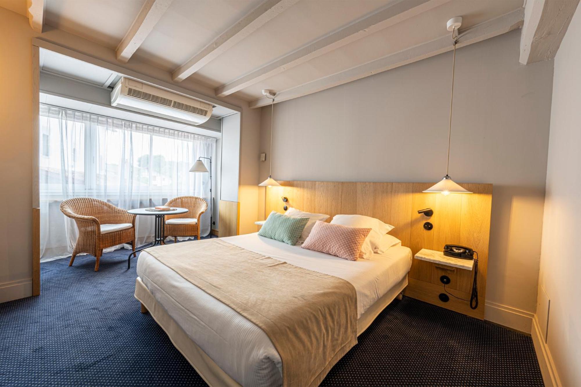 Hotel Ithurria - Teritoria Aïnhoa Exteriör bild